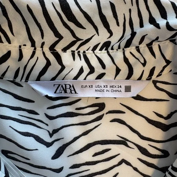 Zara Zebra Print Button Down Blouse XS Silky Long Sleeve - Picture 6 of 9